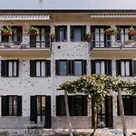 Casa Ortensia By Porta Collection アパート