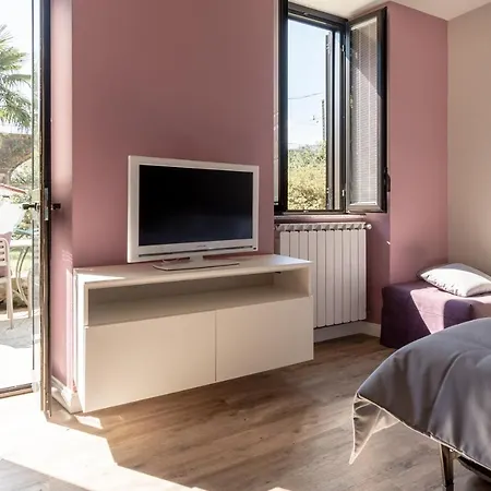 Appartement Charming Moment Di Porta - Residenza Ortensia Luino