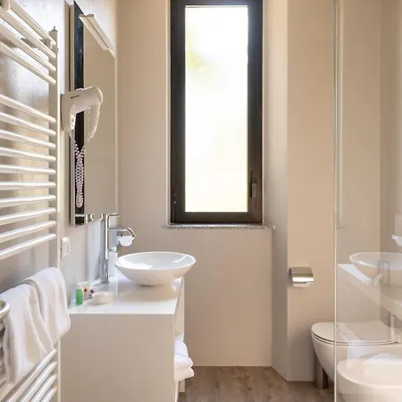 Appartement Charming Moment Di Porta - Residenza Ortensia Luino